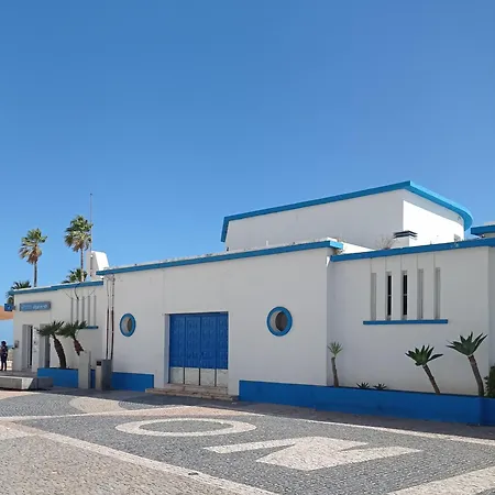 Casino Blu: 50m To Beach, In Town Center Lägenhet